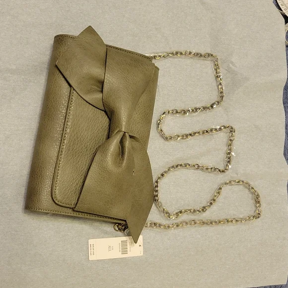 Anthropologie Olive Green Clutch with Bow Detail - Picture 3 of 15